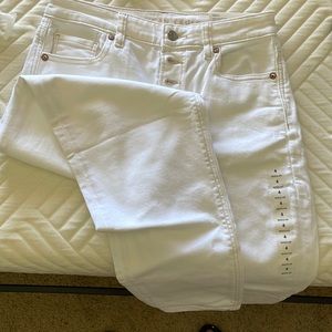 American Eagle (NWT) White Highest Rise Mom Jeans Size 4 Regular